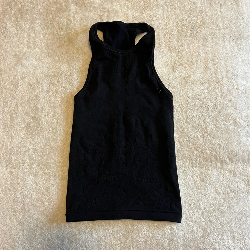 Lululemon Athletica Black Fitted Sleeveless Tank Top